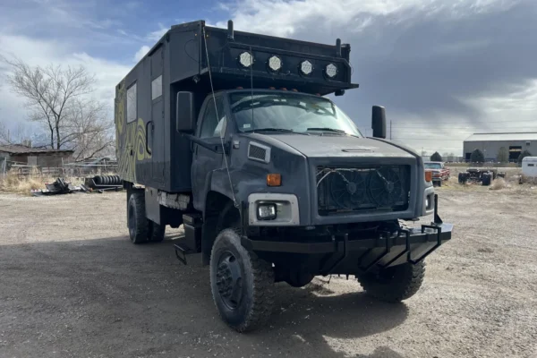 2008 GMC C7500 4×4 Camper Conversion
